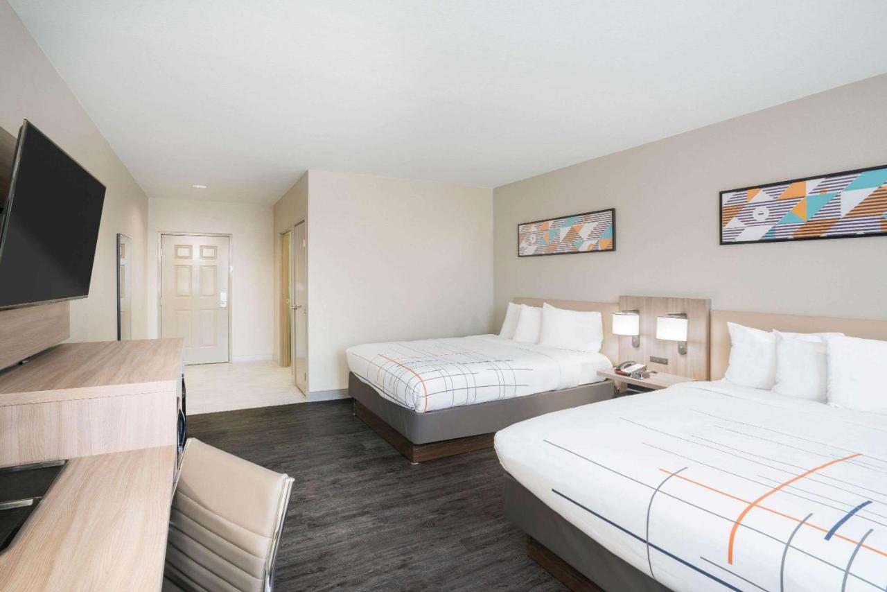 La Quinta By Wyndham Montgomery Extérieur photo