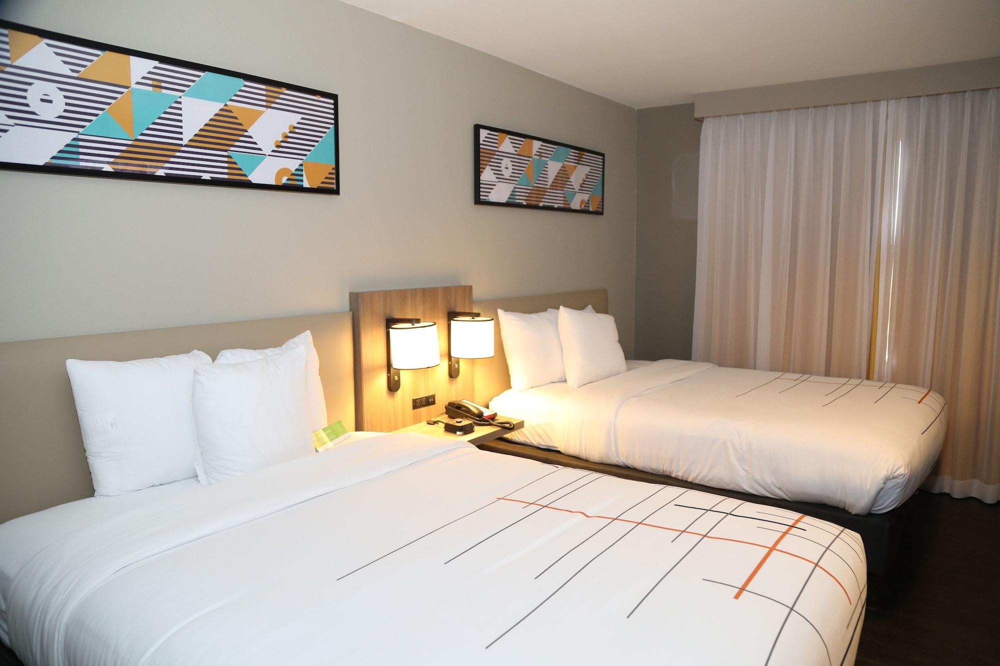 La Quinta By Wyndham Montgomery Extérieur photo