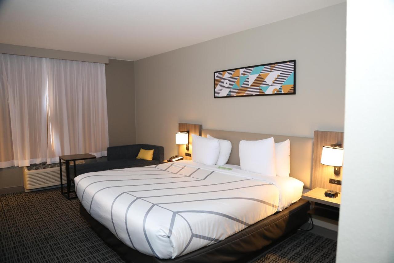 La Quinta By Wyndham Montgomery Extérieur photo