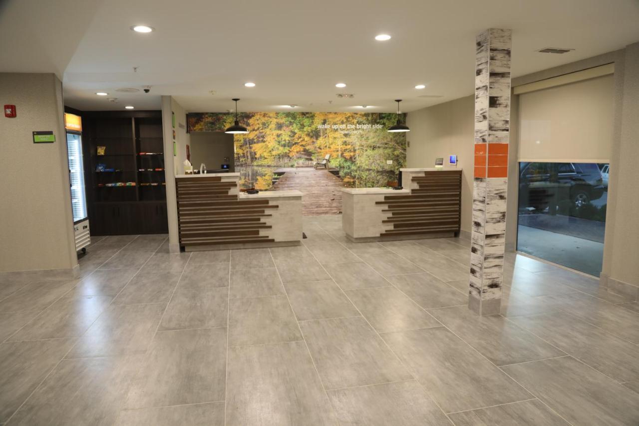 La Quinta By Wyndham Montgomery Extérieur photo