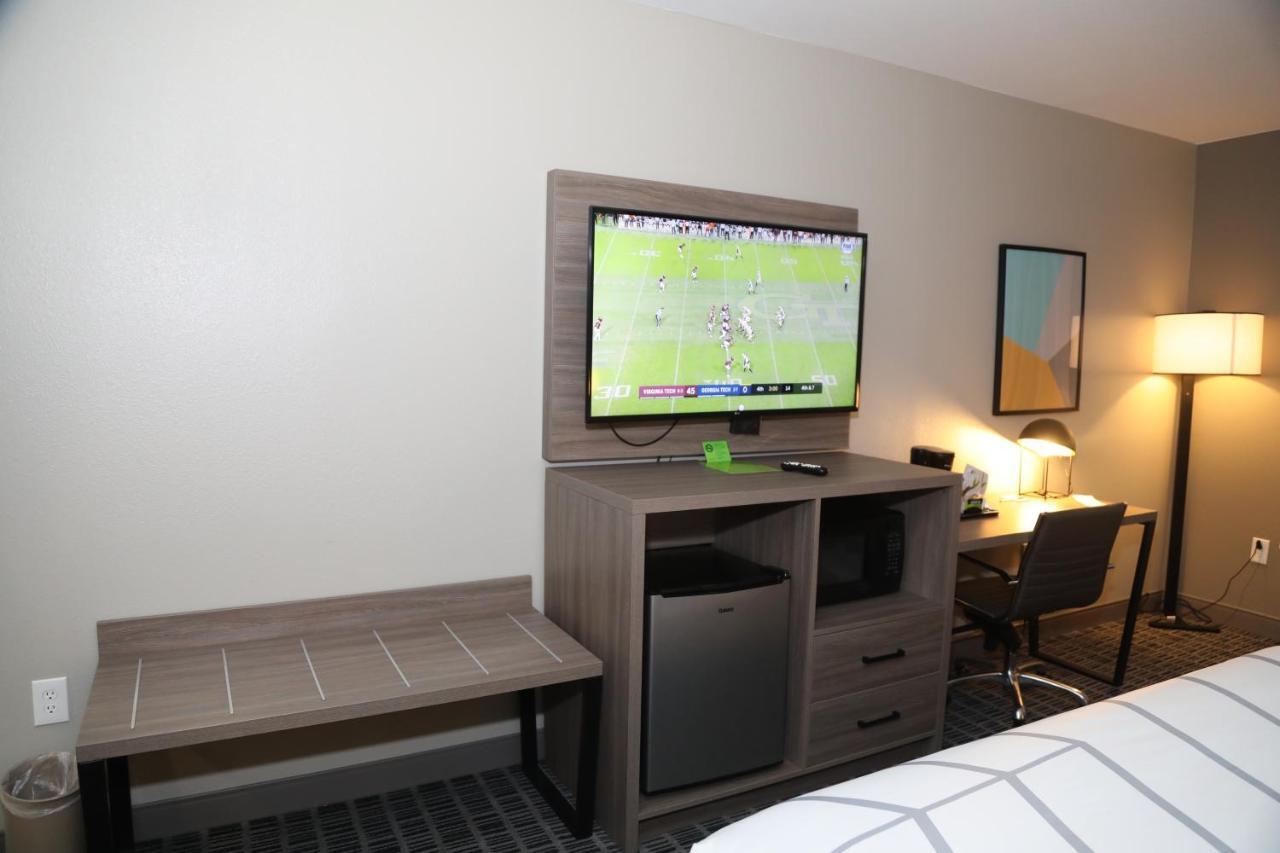 La Quinta By Wyndham Montgomery Extérieur photo
